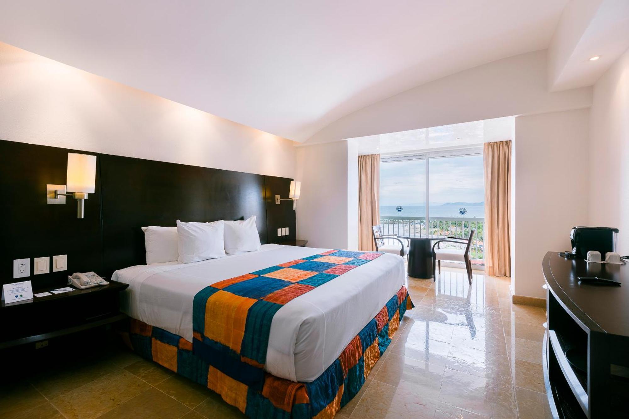 Azul Ixtapa Beach Resort All Inclusive&centro de convenciones Exterior foto