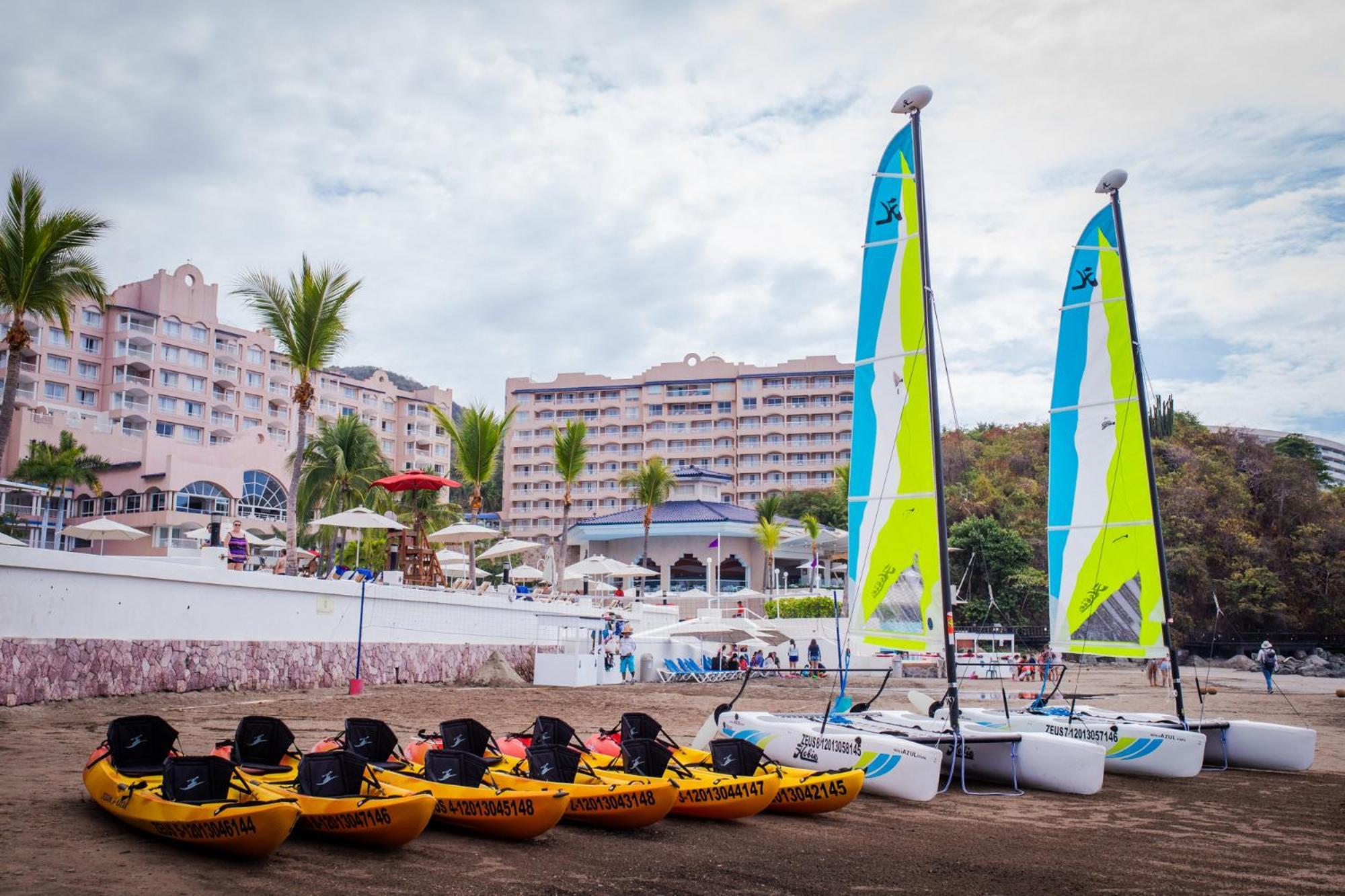 Azul Ixtapa Beach Resort All Inclusive&centro de convenciones Exterior foto